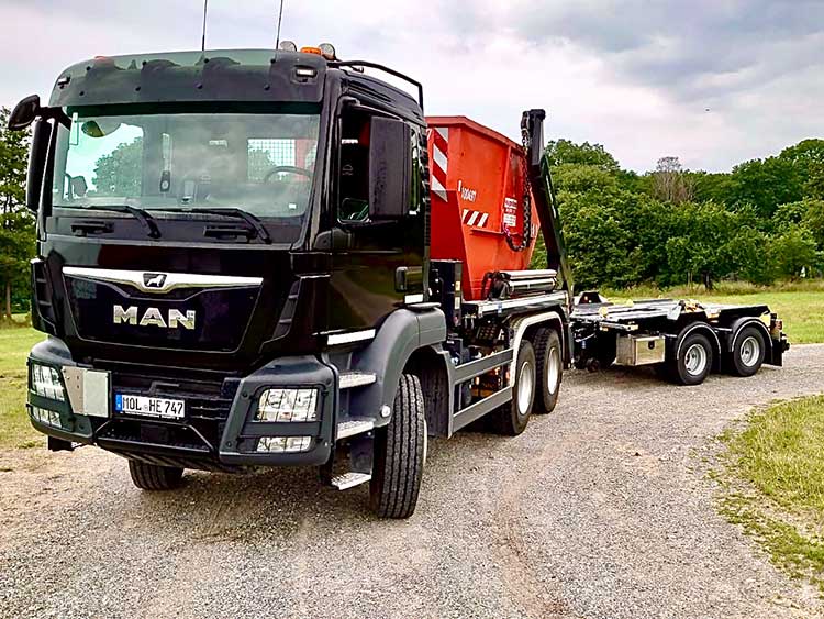 Fahrzeug aus dem Fuhrpark der Hügelland GmbH